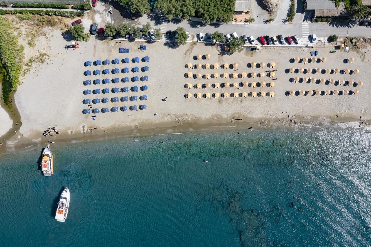 דמנוני Isla Beach House, A Timeless Retreat, By Thinkvilla מראה חיצוני תמונה