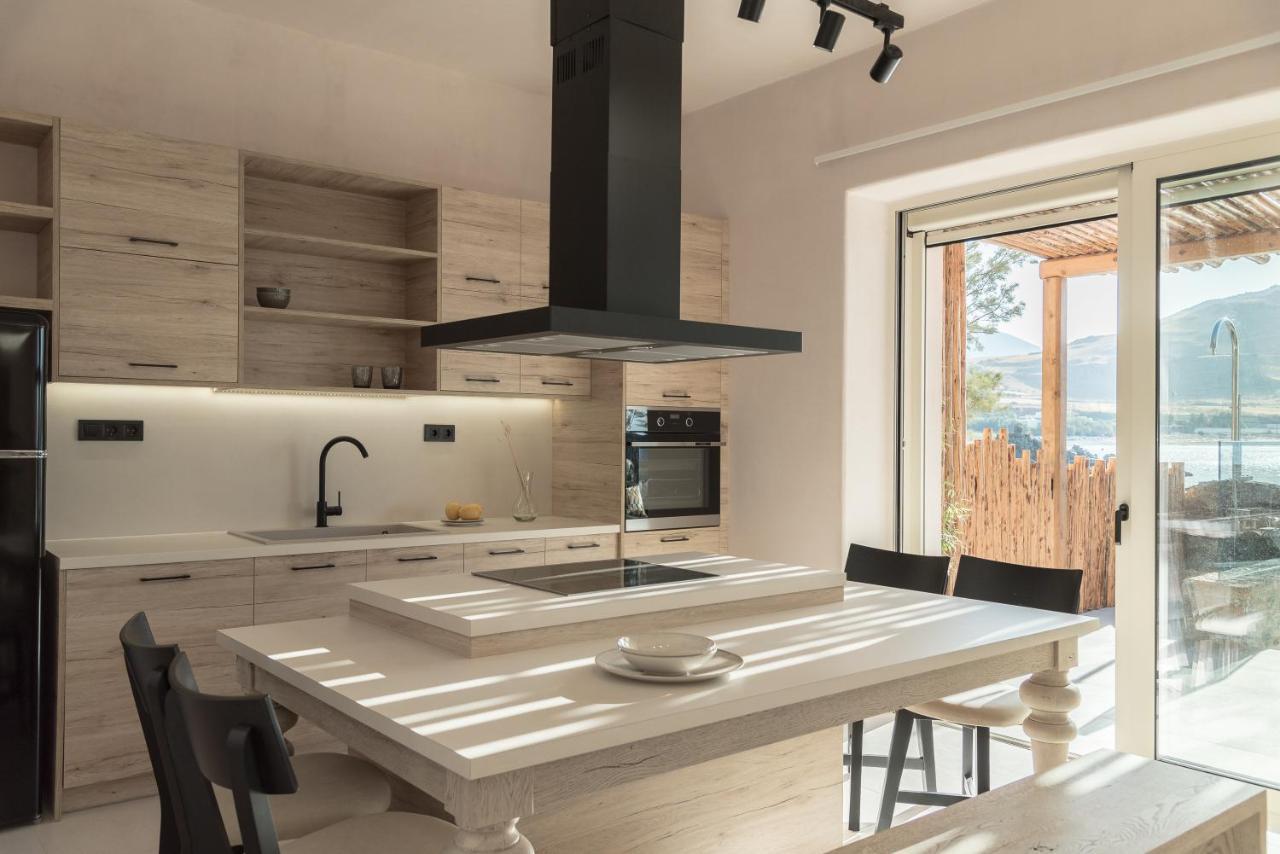 דמנוני Isla Beach House, A Timeless Retreat, By Thinkvilla מראה חיצוני תמונה